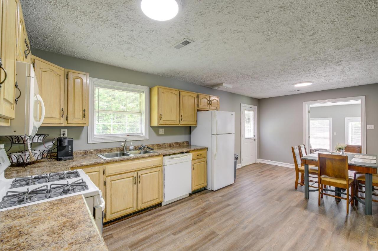 Huntsville Vacation Rental With Fire Pit Εξωτερικό φωτογραφία