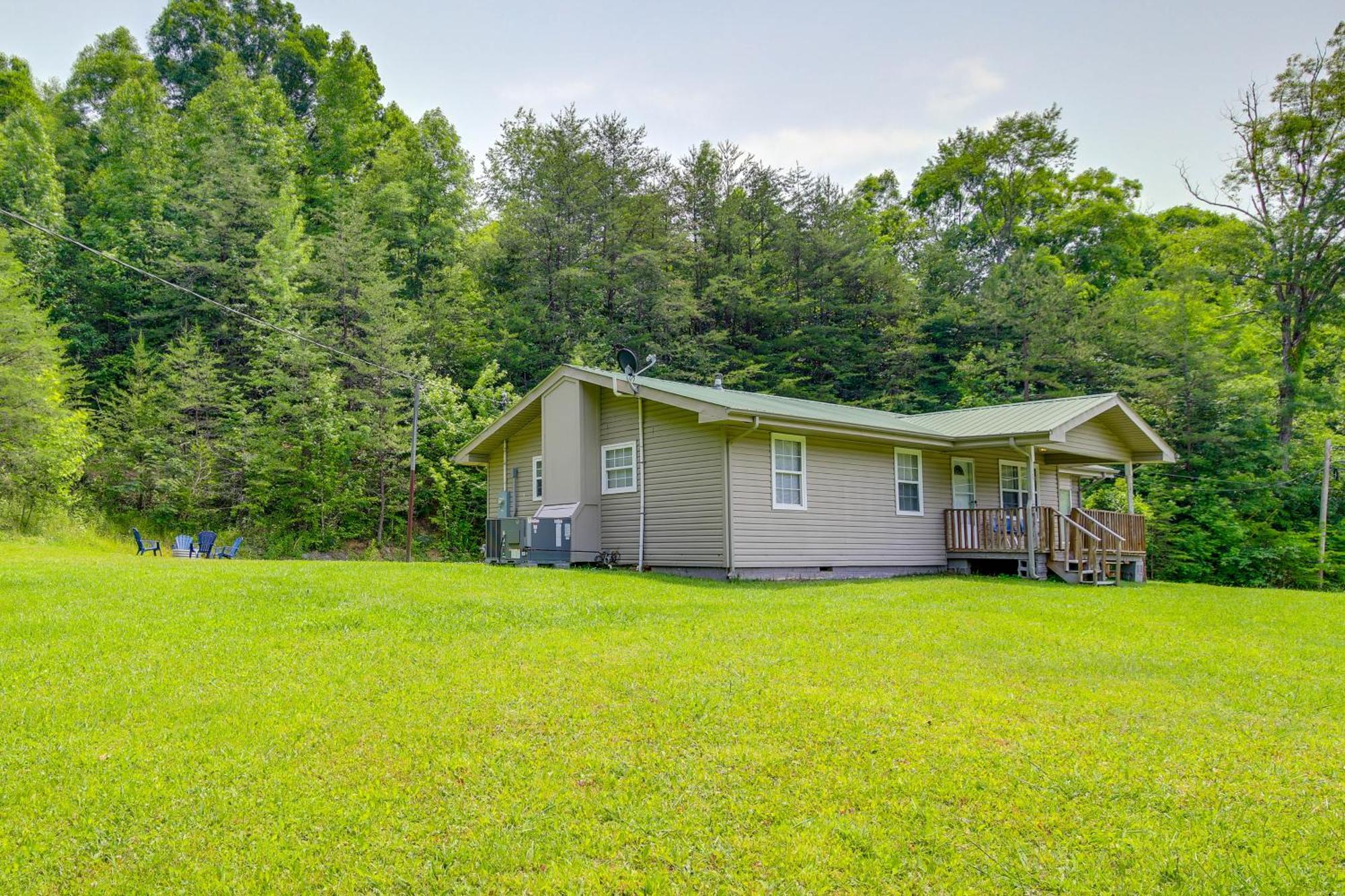 Huntsville Vacation Rental With Fire Pit Εξωτερικό φωτογραφία